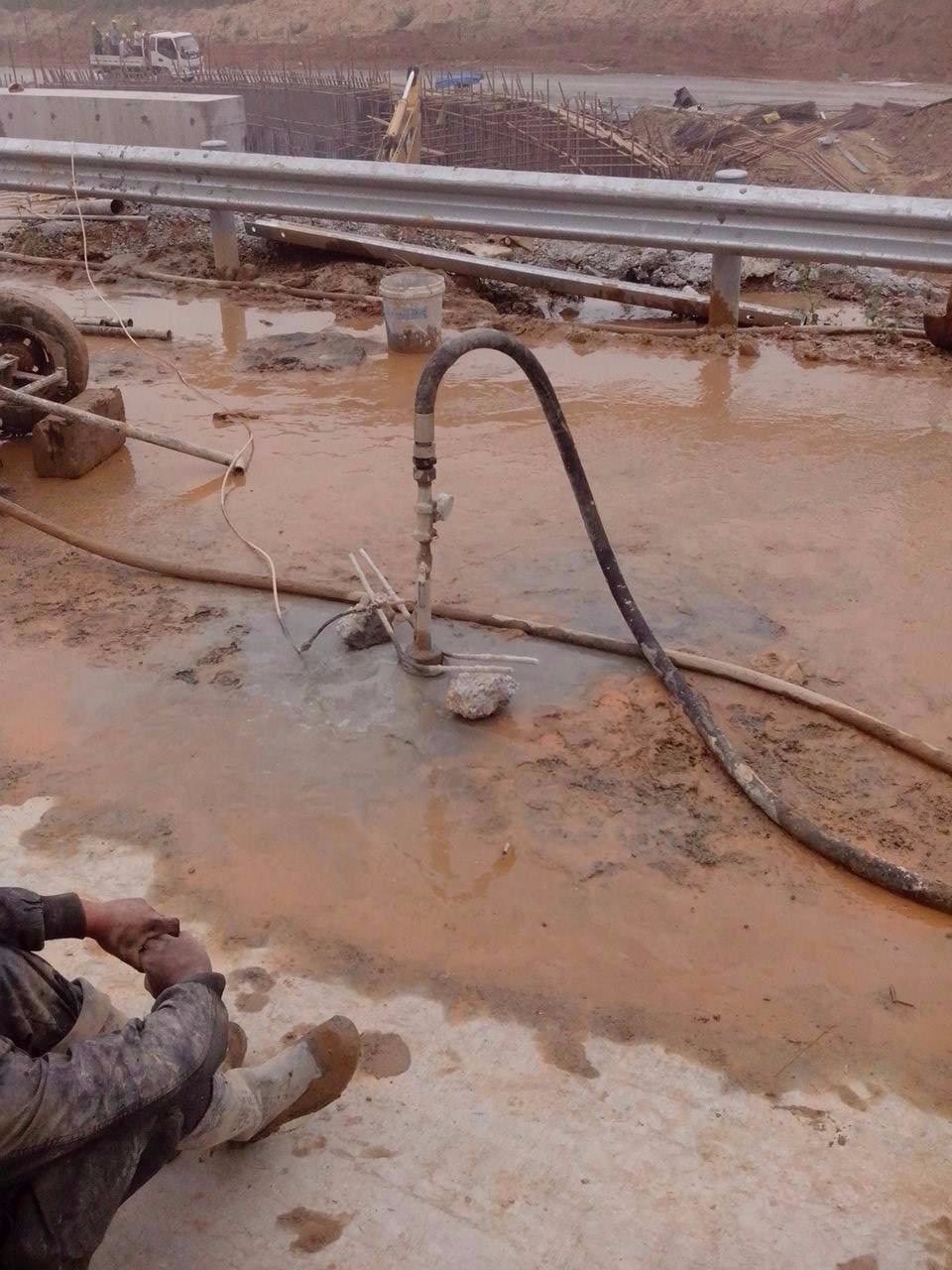 清河路基压密注浆